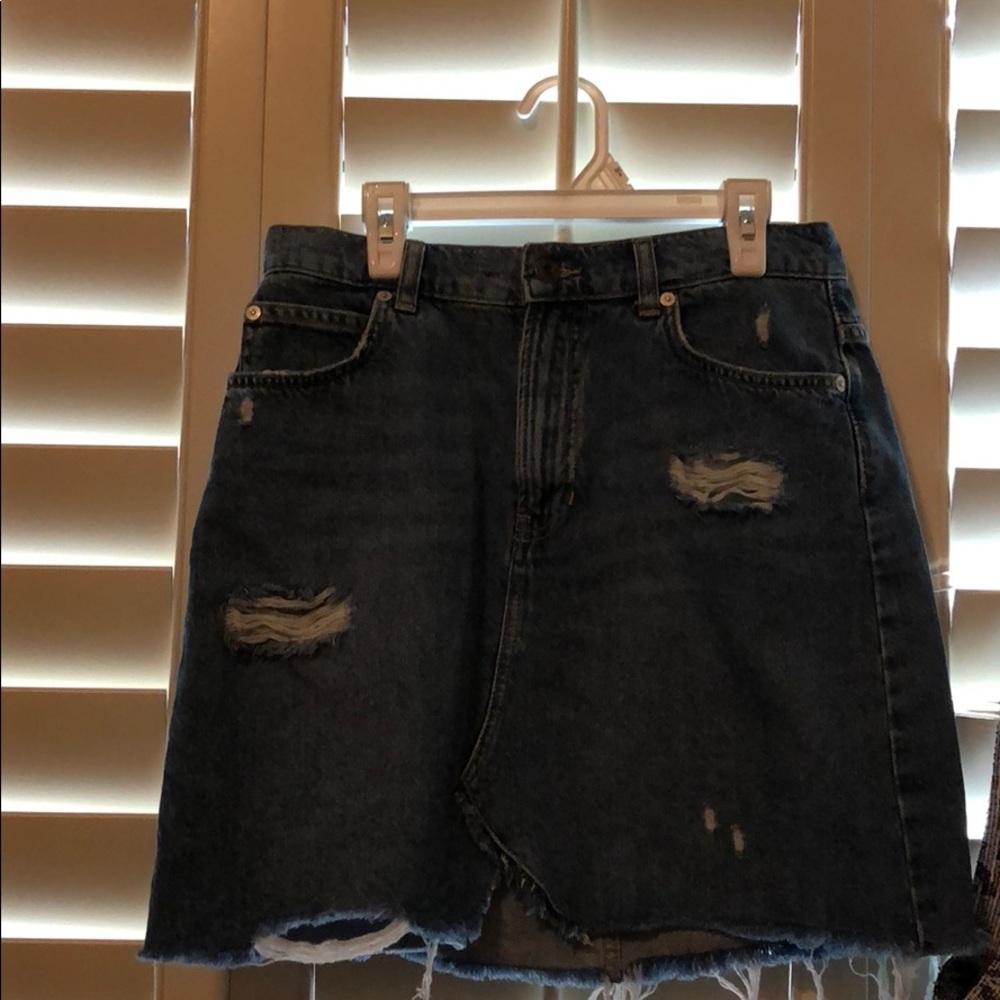 Free People deconstructed denim skirt size 27.